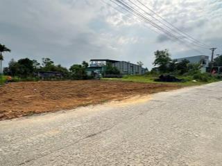 Đất trục đường chính rộng 7m  thông ra quốc lộ giá 960tr/lô