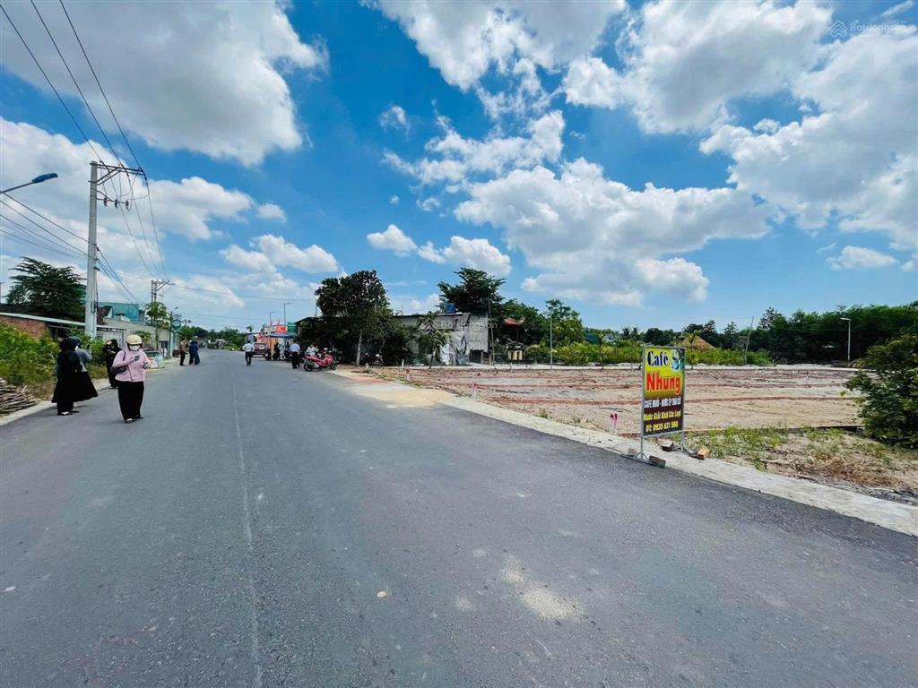 Sở hữu mặt tiền đường lớn , cơ hội với mức giá còn rẻ , gần quốc lộ 1a