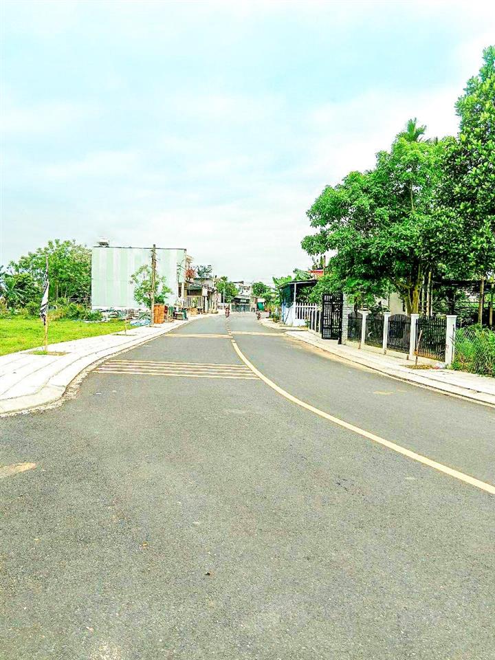 Đường hòn tàu  nam phước  đường 7m5  gần khu phố chợ giá 1 tỷ 1xxtr