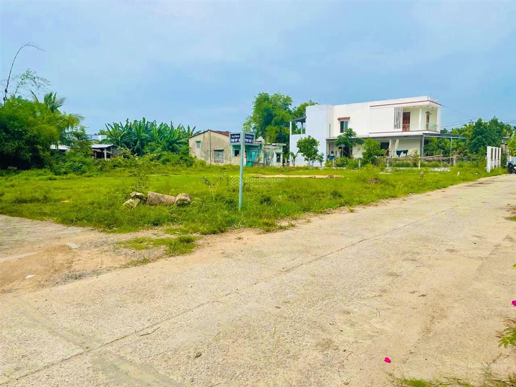 Đường thông chính, giá còn rẻ cho khách hàng sở hữu vùng ven đà nẵng 790tr