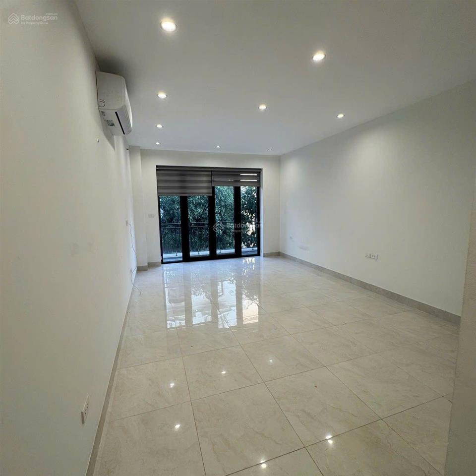 Hoàn thiện 5 tầng có thang máy tại vinhomes ocean park 2