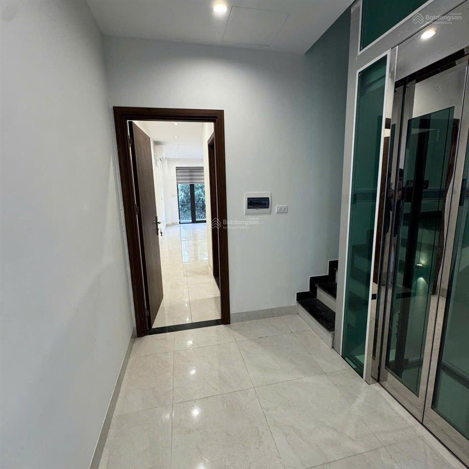 Hoàn thiện 5 tầng có thang máy tại vinhomes ocean park 2