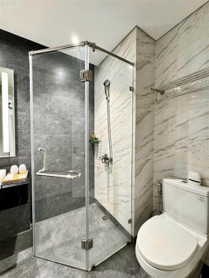 Cắt lỗ đậm sâu  còn một căn 2pn full nội thất đẹp, giá tốt nhất thị trường chỉ 1 tỷ 850 tr