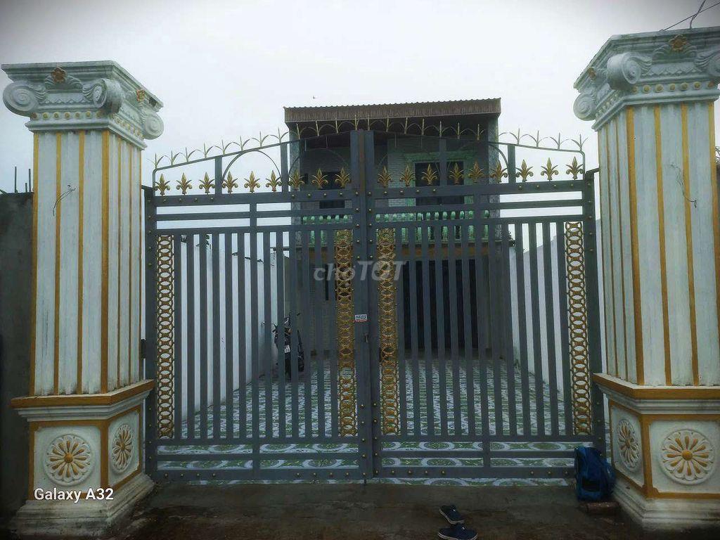 Nhà vườn 330m2 full thổ cư