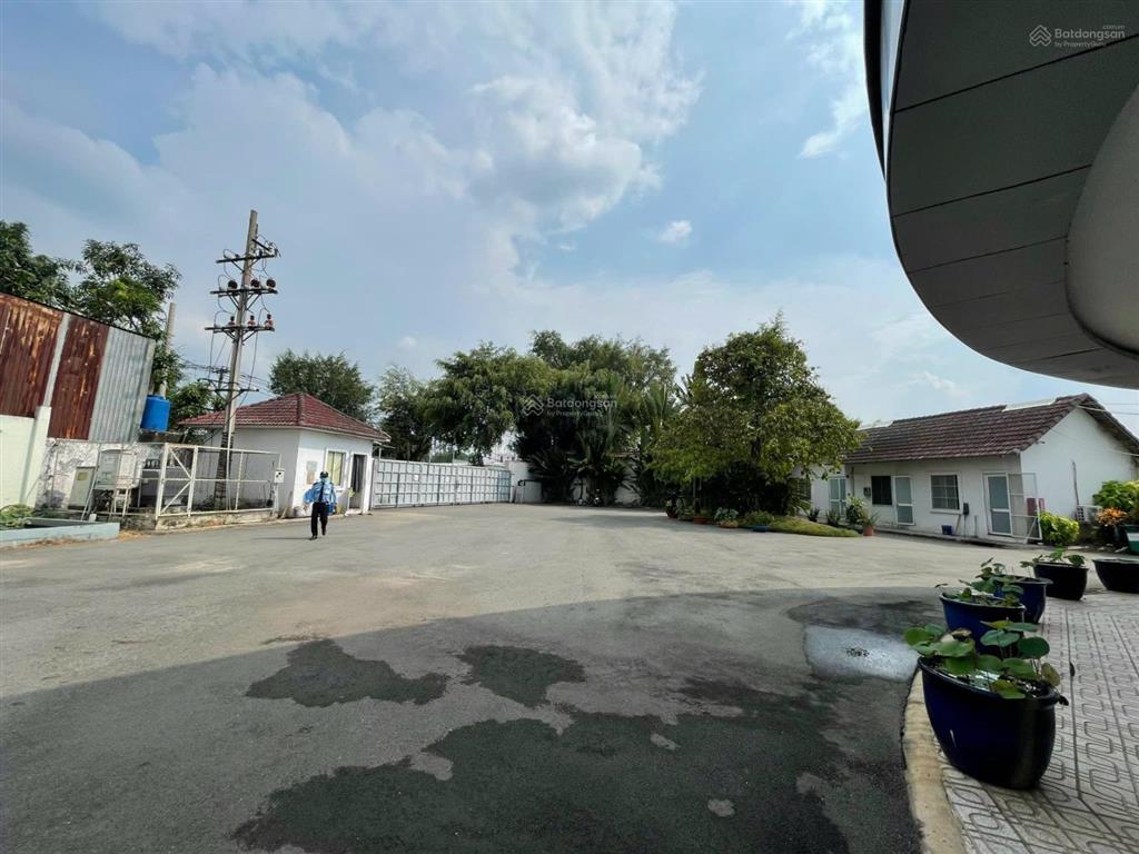 Nhà xưởng 10.000m2 đường hồ văn tắng nhà xưởng đang cho thuê 300 triệu/tháng cần bán