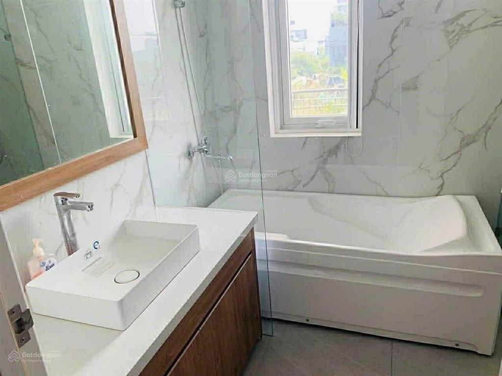 Cho thuê biệt thự 4pn khu nam hoà xuân. có hồ bơi, phòng xông hơi, sân vườn