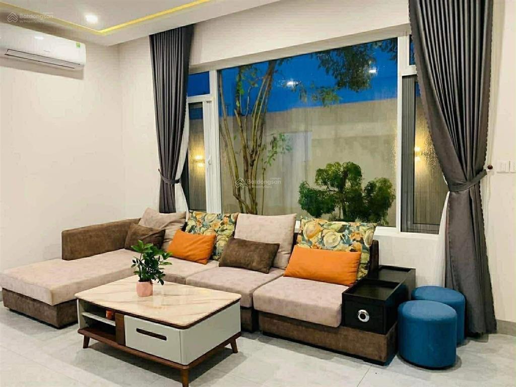 Cho thuê biệt thự 4pn khu nam hoà xuân. có hồ bơi, phòng xông hơi, sân vườn