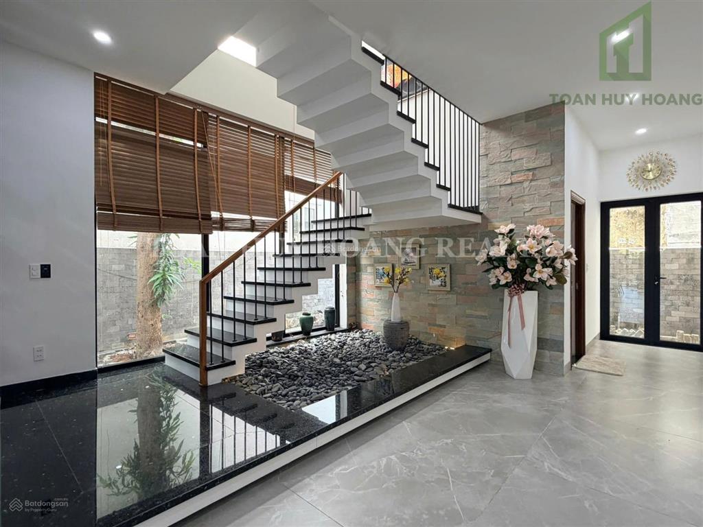 Cho thuê biệt thự 4pn khu euro village 2, full nội thất đẹp