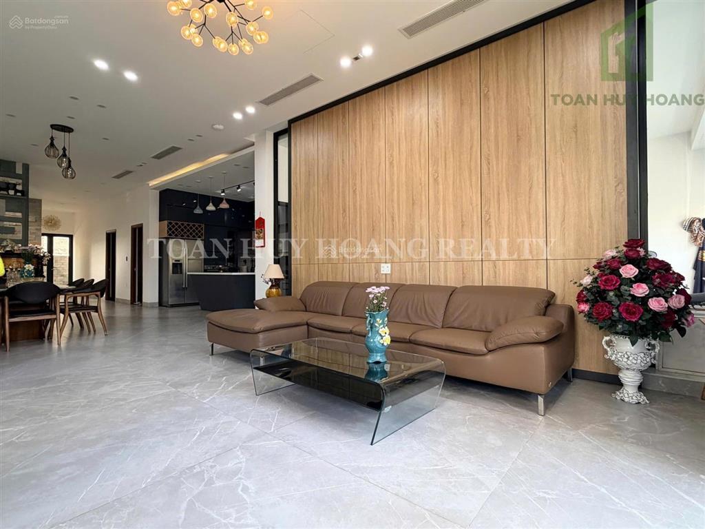 Cho thuê biệt thự 4pn khu euro village 2, full nội thất đẹp