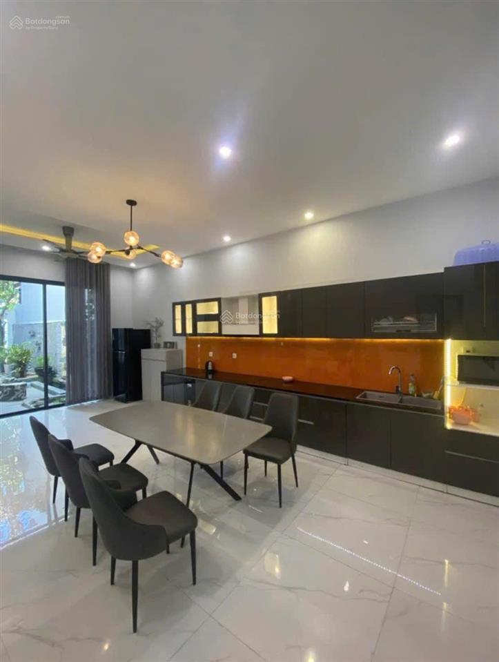 Cho thuê biệt thự sân vườn 3pn khu nam việt á