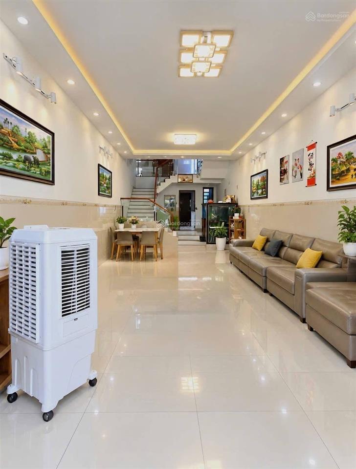 Cho thuê nhà 2,5 tầng mặt tiền bùi trang chước, hòa xuân