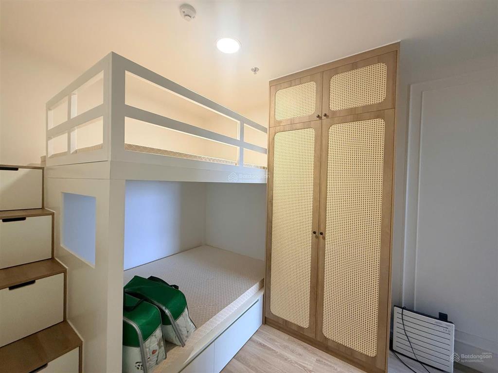 Cho thuê cc urban green, 15 triệu/th, 80m2, 3pn, 2wc, full nội thất tại urban green, thủ đức