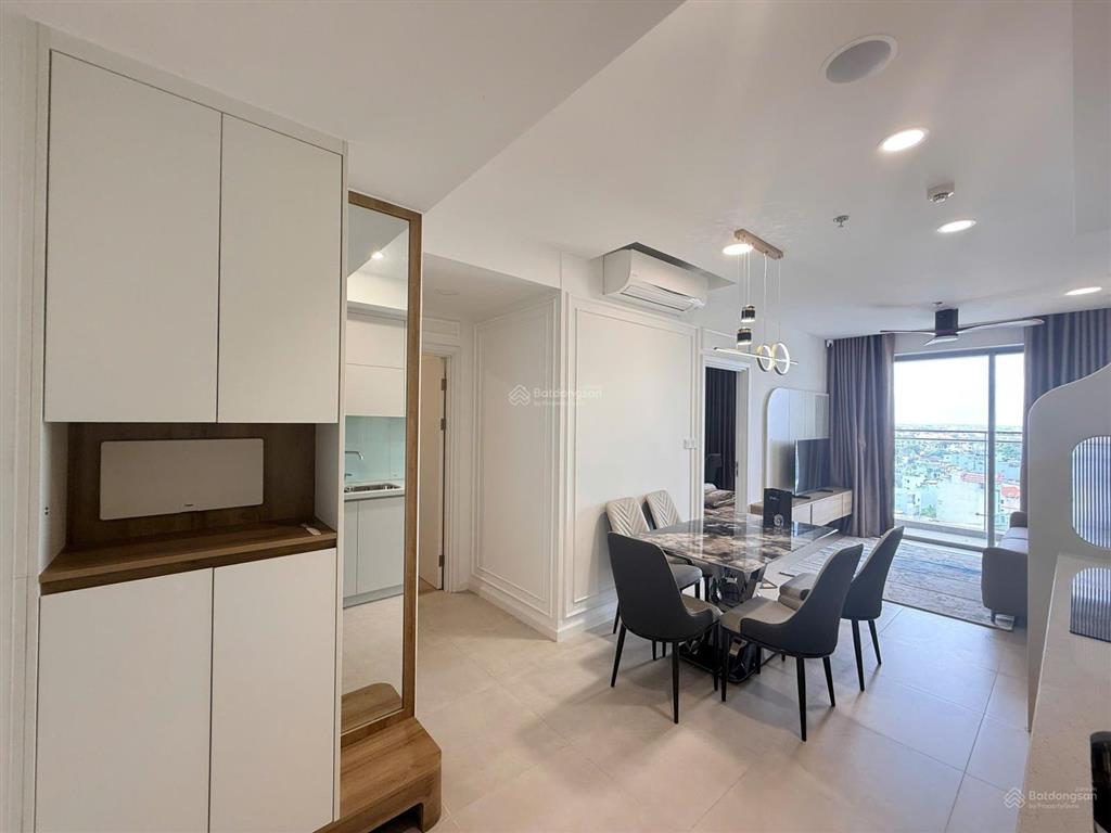 Cho thuê cc urban green, 15 triệu/th, 80m2, 3pn, 2wc, full nội thất tại urban green, thủ đức