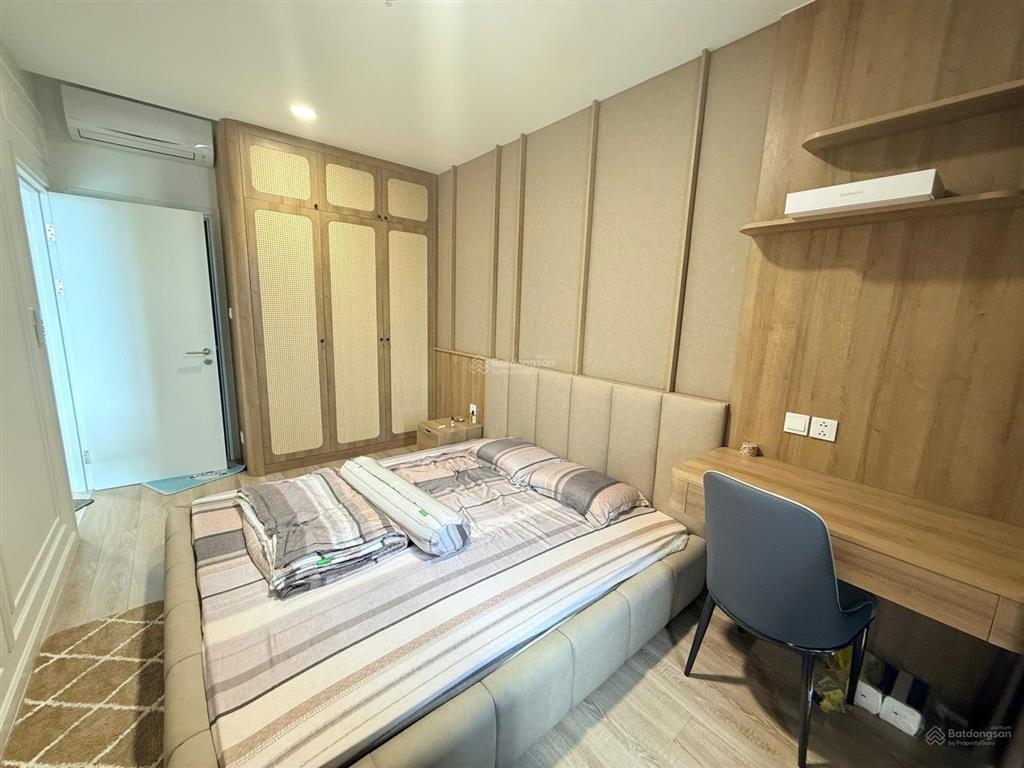 Cho thuê cc urban green, 15 triệu/th, 80m2, 3pn, 2wc, full nội thất tại urban green, thủ đức