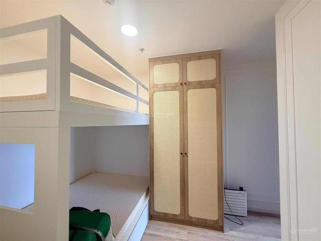 Cho thuê cc urban green, 15 triệu/th, 80m2, 3pn, 2wc, full nội thất tại urban green, thủ đức