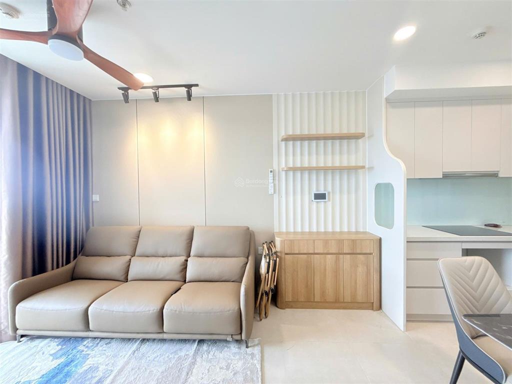 Cho thuê cc urban green, 15 triệu/th, 80m2, 3pn, 2wc, full nội thất tại urban green, thủ đức
