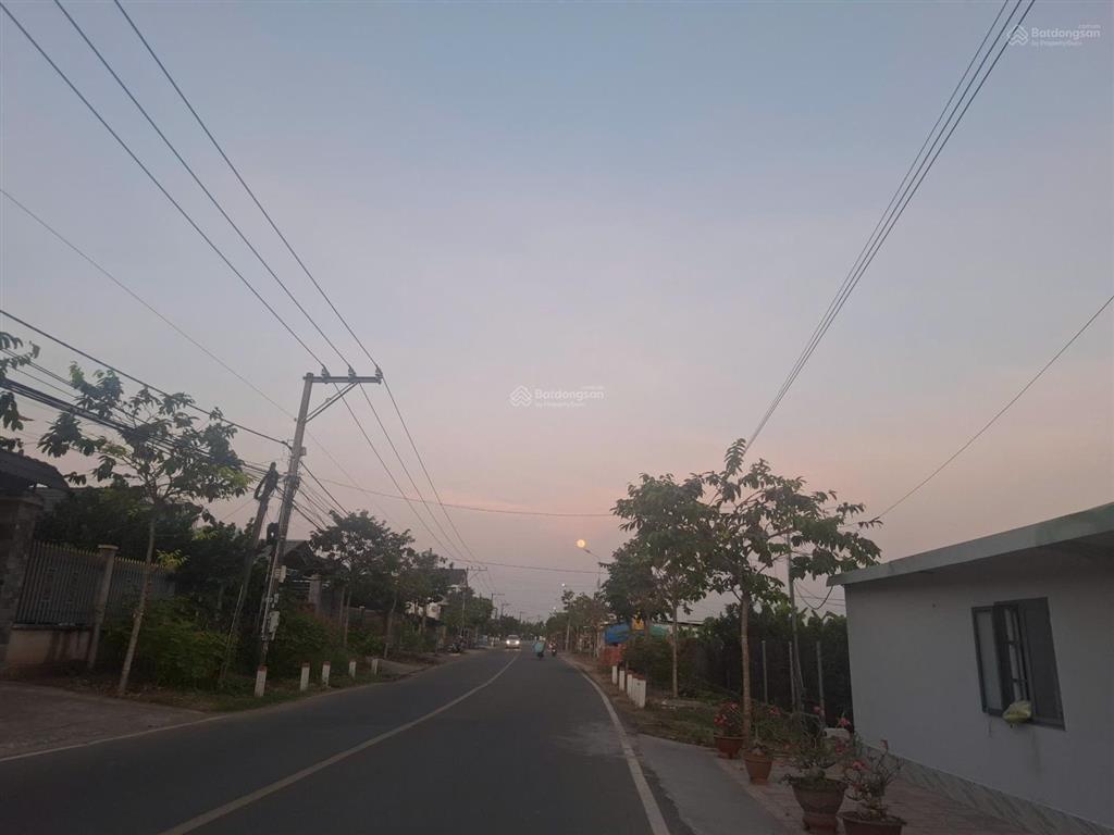 Bán 2600m2 đất nghỉ dưỡng sẵn vườn tược, điện nước, được lên thổ cư giá 9,8 tỷ