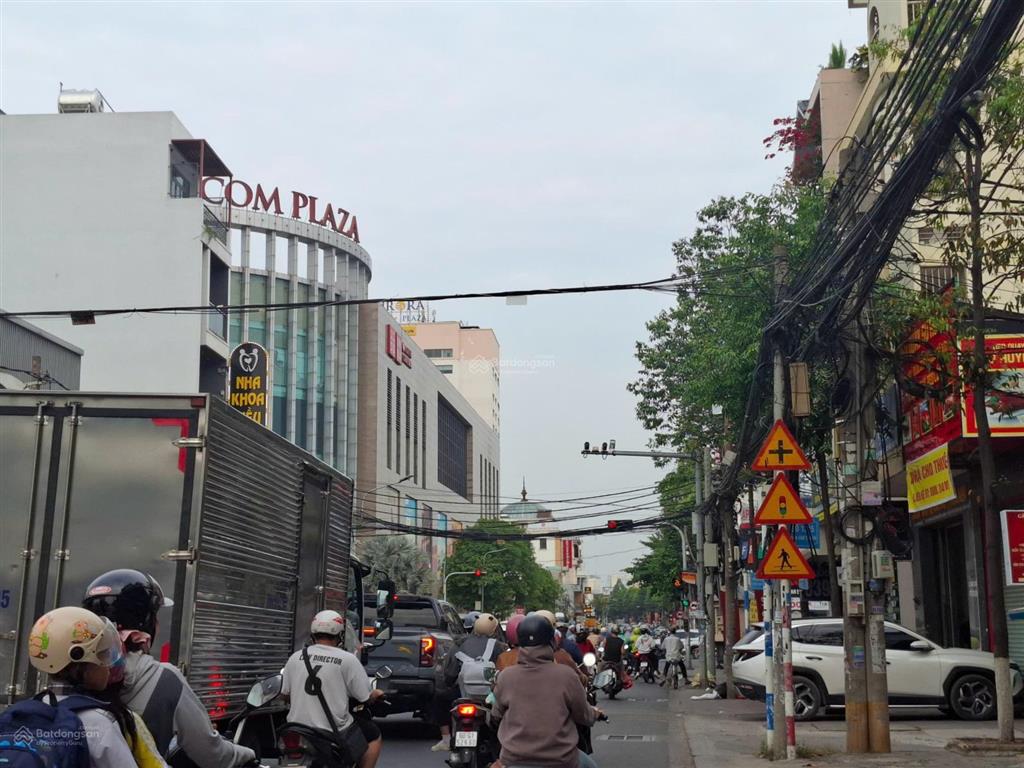 Bán nhà 180m2 gần vincom biên hòa giá chỉ 8,7 tỷ