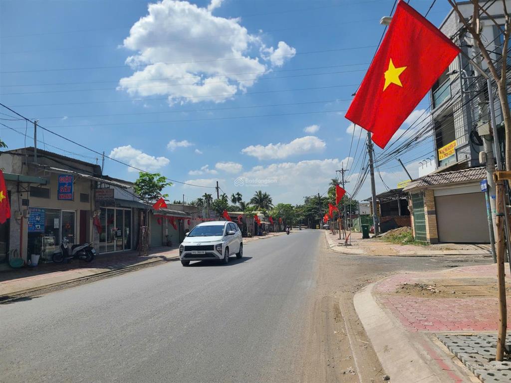 Mua đất tặng nhà, giá rất rẻ hxh lò lu ngay cạnh vin q9, giá chưa đến 56tr/m2