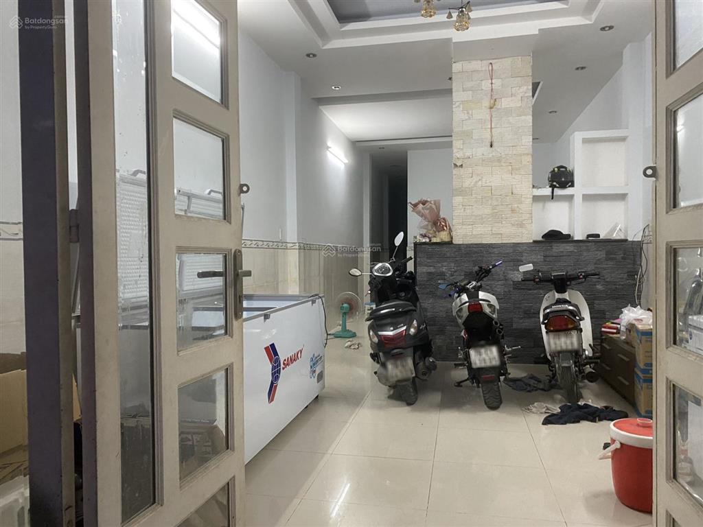 Mua đất tặng nhà, giá rất rẻ hxh lò lu ngay cạnh vin q9, giá chưa đến 56tr/m2