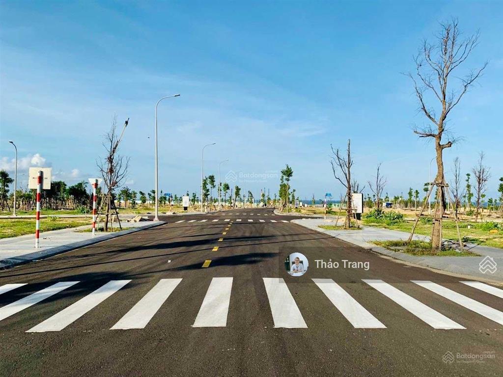 Bán gấp đất biển nhơn hội new city sát biển giá 1 tỷ 3 .  0942 776 ***
