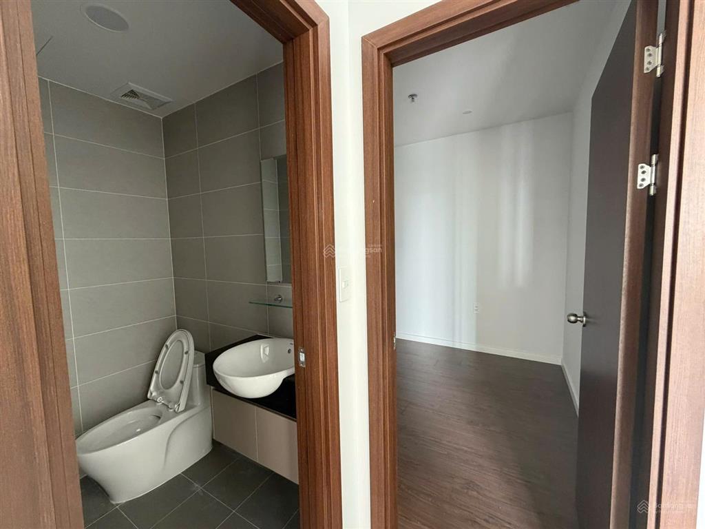 Bán nhanh căn 2pn2wc, tầng thấp view nội khu tháp emerald bcons city, có cam kết thuê 12 triệu