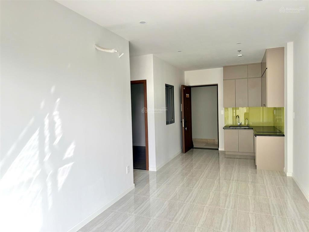 Bán nhanh căn 2pn2wc, tầng thấp view nội khu tháp emerald bcons city, có cam kết thuê 12 triệu