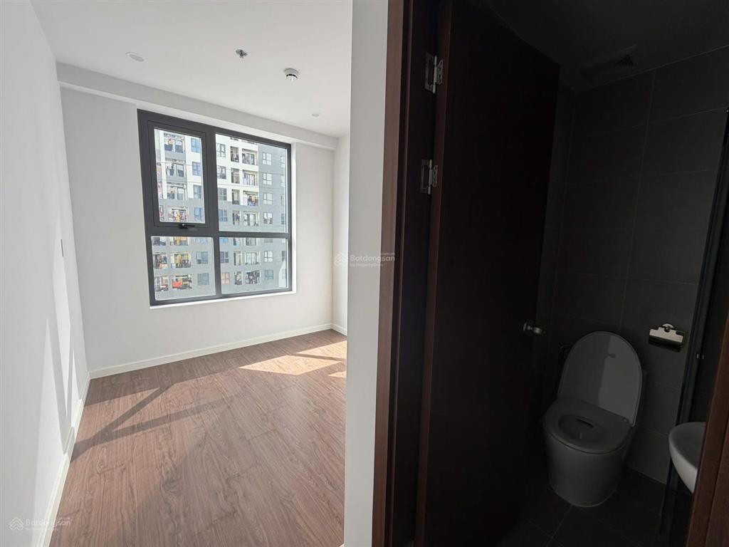 Bán nhanh căn 2pn2wc, tầng thấp view nội khu tháp emerald bcons city, có cam kết thuê 12 triệu