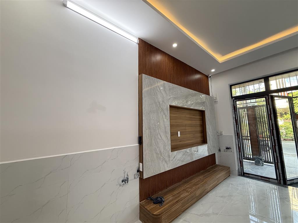 Nhà riêng 4pn, 2wc tại kđt nam cầu nguyễn tri phương, giá tốt 6,5 tỷ, 100m2