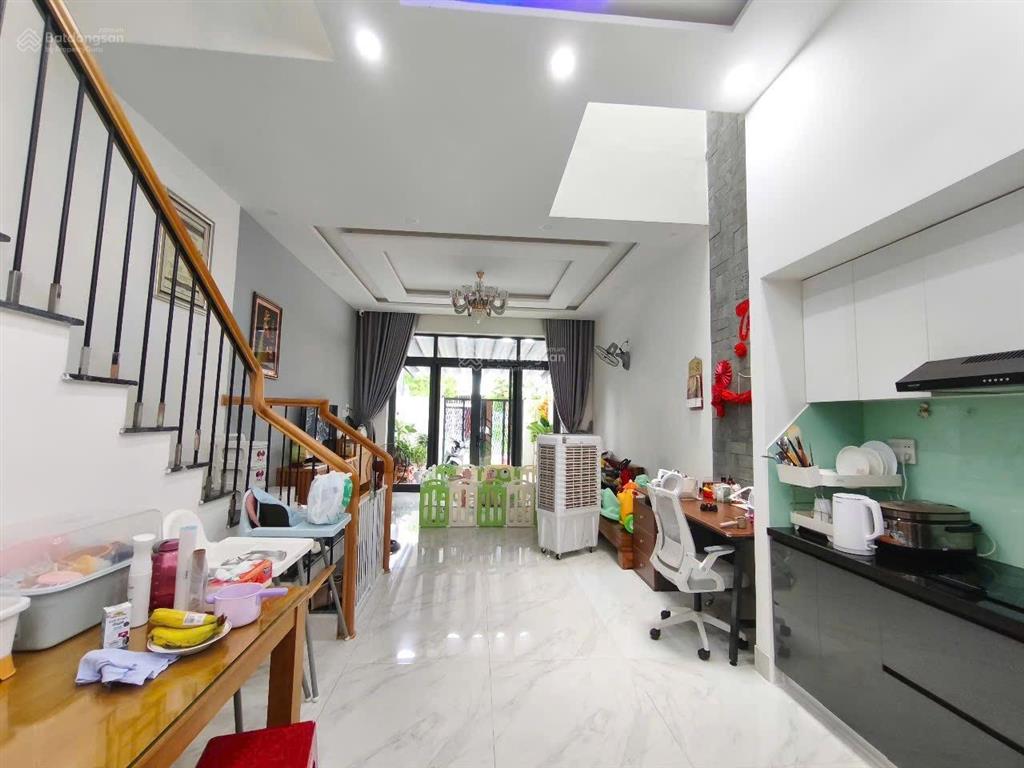 Giá chỉ 5,95 tỷ nhà 2 tầng mới tinh, 3pn, full đồ hiếm có khó tìm