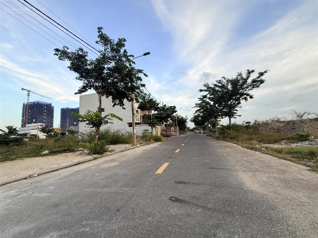 Tôi chính chủ bán đất nam hòa xuân view công viên siêu đẹp  0931 915 *** đặt cọc