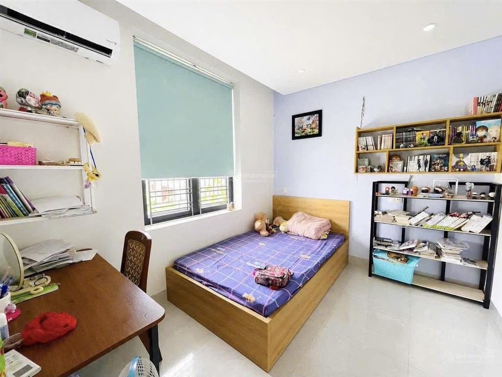 Nhà full nội thất 3pn nam hòa xuân 6,190 tỷ, hướng đông nam