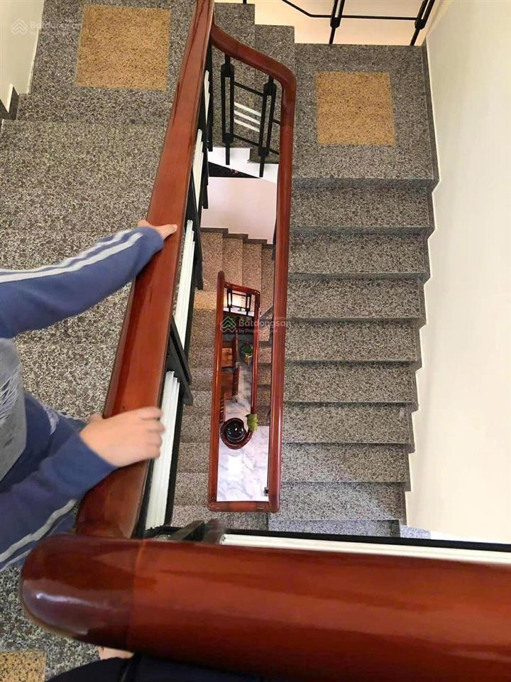 Chủ cần tiền nhà 3 tầng 3 mê đối diện công viên nhân hòa 1, hòa xuân 5,69 tỷ thương lượng sâu