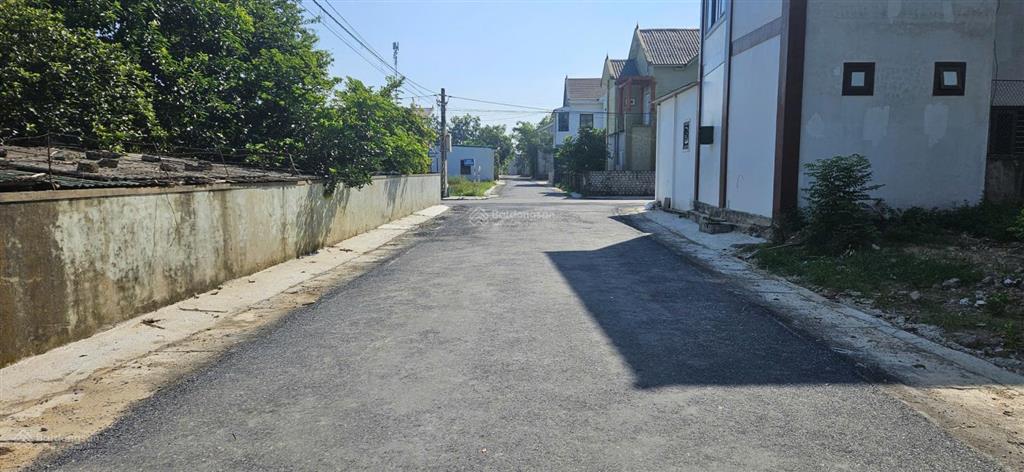 Hơn 3 tỷ đất đường nhựa 12m lam sơn  đối diện vin wonders nghi hòa cửa lò