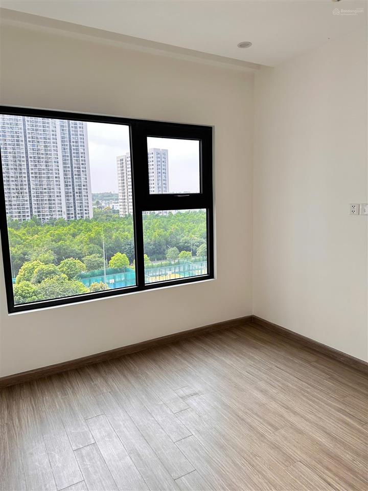 Giảm giá sốc 2,75 tỷ  căn góc 3 phòng ngủ vinhomes grand park view nội khu đẹp  nhà mới
