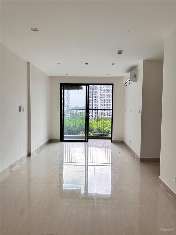 Giảm giá sốc 2,75 tỷ  căn góc 3 phòng ngủ vinhomes grand park view nội khu đẹp  nhà mới