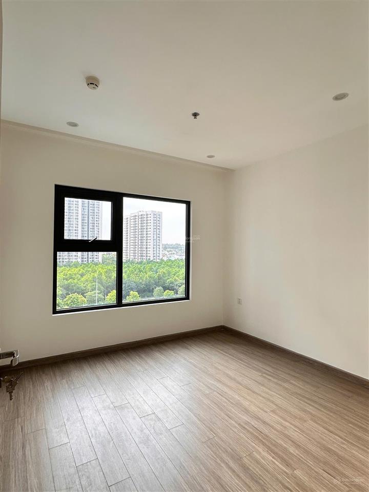 Giảm giá sốc 2,75 tỷ  căn góc 3 phòng ngủ vinhomes grand park view nội khu đẹp  nhà mới