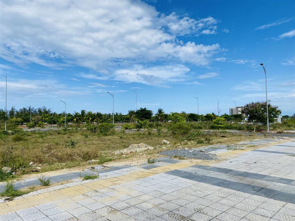 Chào bán lô đất đường nguyễn khắc viện, đối diện bãi tắm sơn thủy, vị trí đẹp, giá tốt