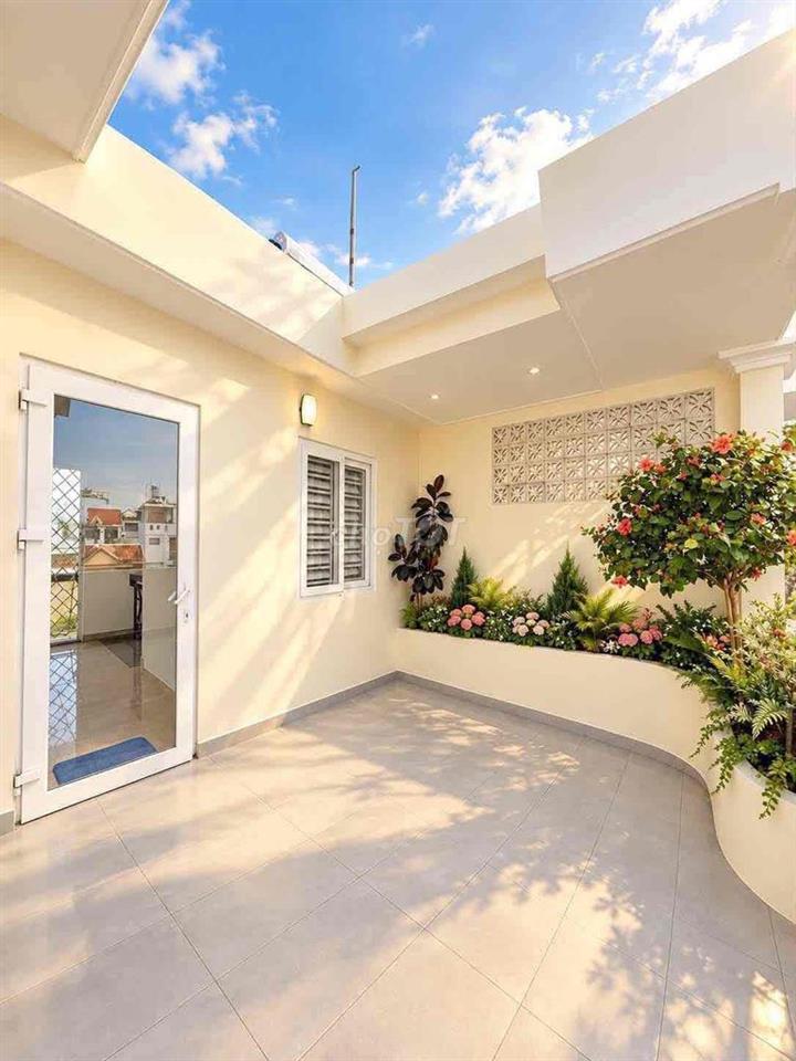 Gia đình định cư nước ngoài bán gấp villa mini 4 tầng