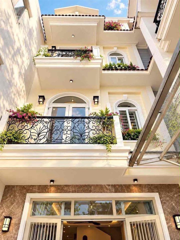 Gia đình định cư nước ngoài bán gấp villa mini 4 tầng