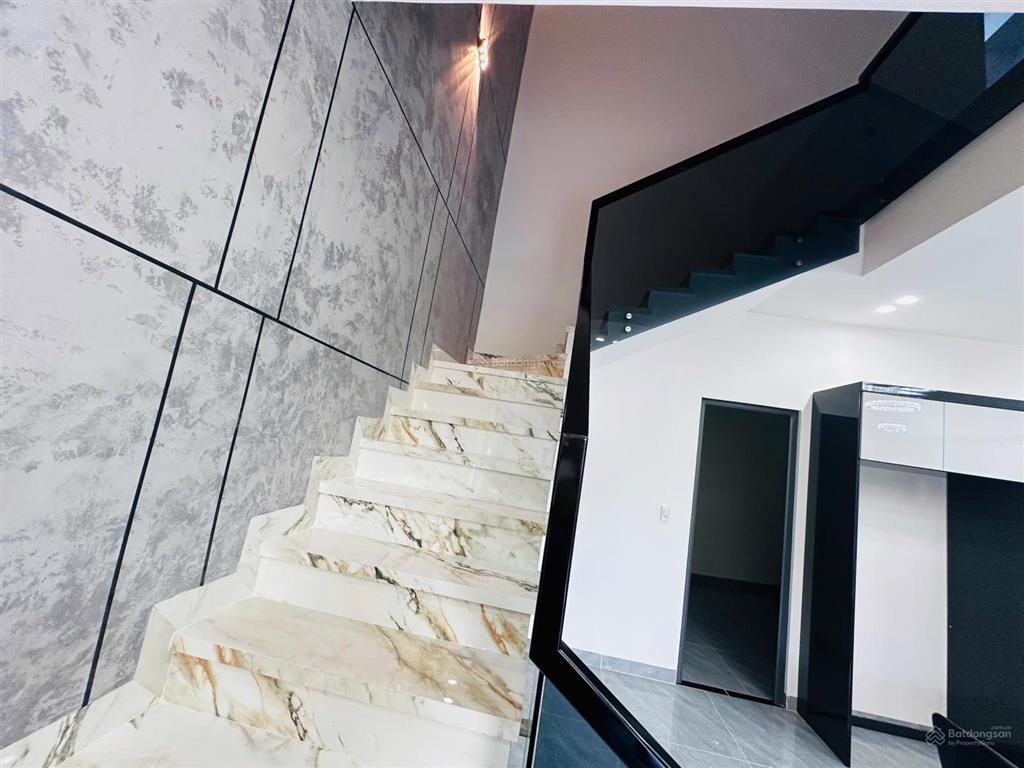 Bán gấp nhà riêng 2,19 tỷ, 95m2, 3pn tại xóm tháp 2, diên phú, diên khánh