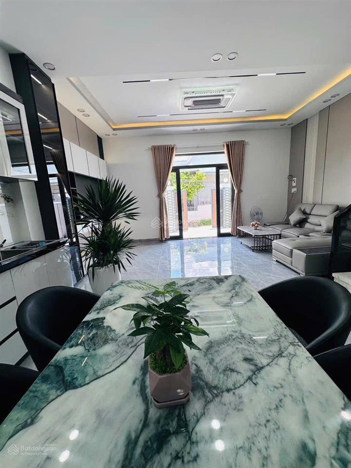 Nhà mới đường ô tô 7 chỗ thông mặt tiền xóm tháp 2 diên phú gần nha trang