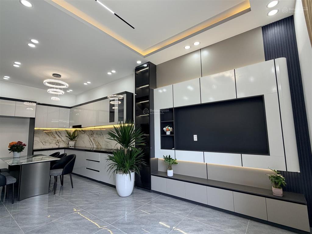 Nhà mới đường ô tô 7 chỗ thông mặt tiền xóm tháp 2 diên phú gần nha trang