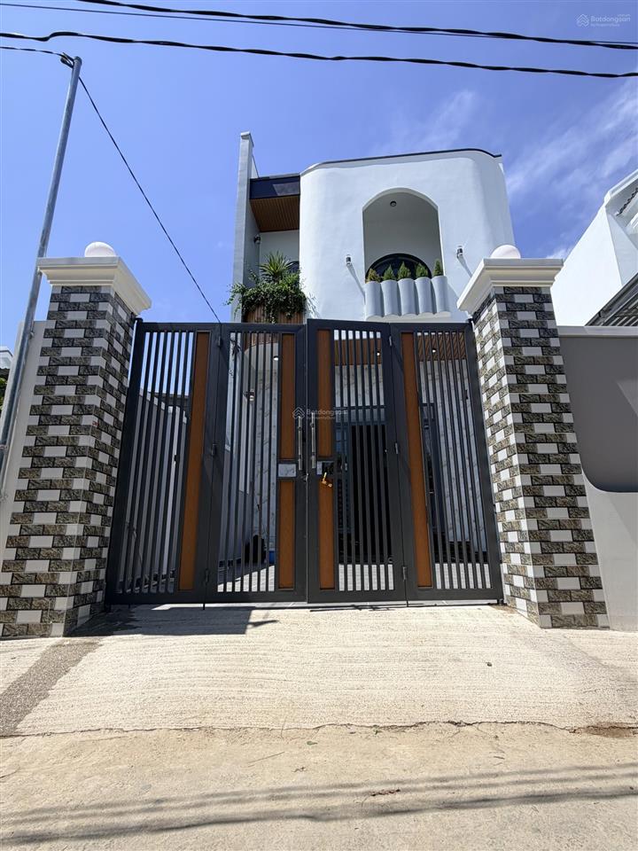 Nhà mới đường ô tô 7 chỗ thông mặt tiền xóm tháp 2 diên phú gần nha trang