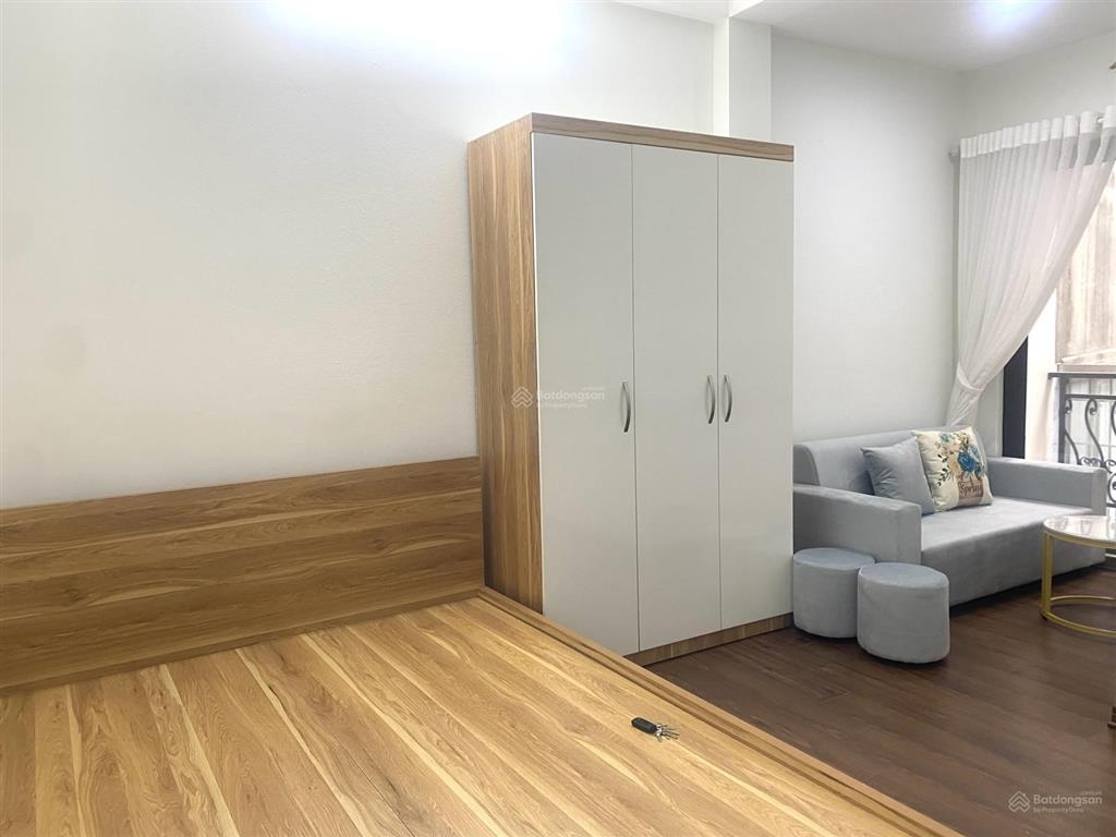 Cho thuê ccmn mới, full đồ, giờ tự do, không chung chủ tại xuân la 4.2tr/th.  0988 823 ***