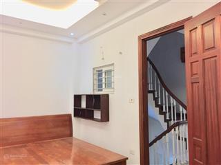 Cho thuê phòng trọ 25m2 full đồ, giờ tự do, không chung chủ tại đỗ nhuận 2.9tr.  0988 823 ***