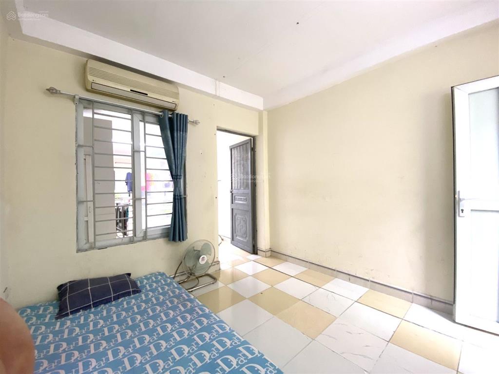 Cho thuê phòng 30m2 full đồ rẻ đẹp, vs khép kín, giờ tự do, không chung chủ.  0988 823 ***