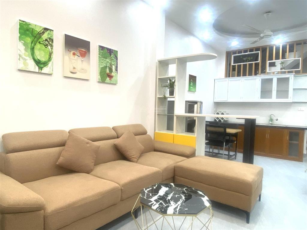 Cho thuê nhà riêng 35m2 (3 tầng+1 tum) xuân lavõ chí công mới xây full đồ, ở luôn.  0988 823 ***
