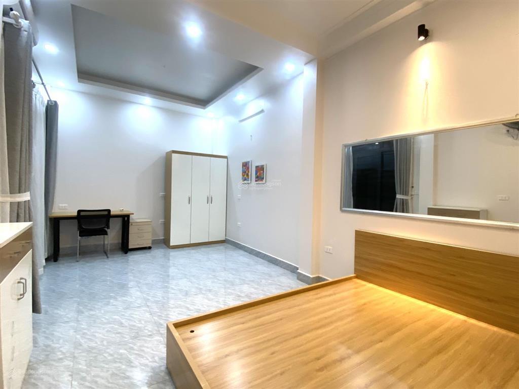 Cho thuê nhà riêng 35m2 (3 tầng+1 tum) xuân lavõ chí công mới xây full đồ, ở luôn.  0988 823 ***