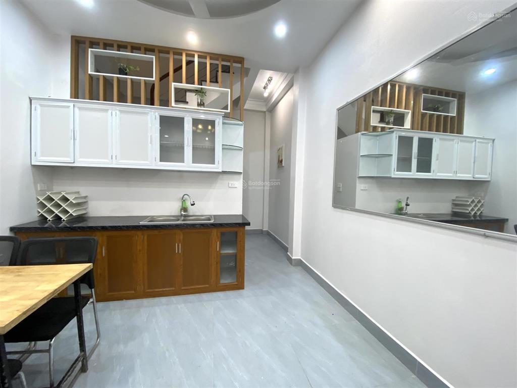 Cho thuê nhà riêng 35m² (3 tầng + 1 tum) tại võ chí công mới xây full đồ, ở luôn. cc 0988 823 ***